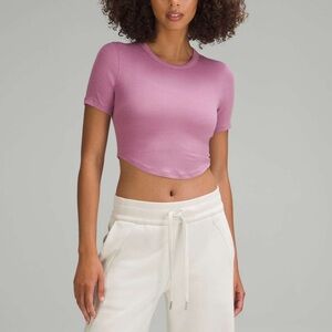 Lululemon Hold Tight Cropped T-Shirt
Velvet Dust - 10